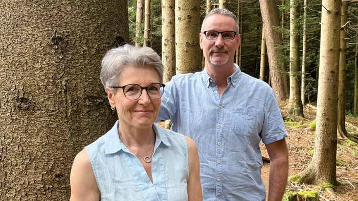 Wir begleiten Jugendliche individuell und stärken sie neurobridge ist ein neues Angebot der p-o-s & partner ag. Entstanden aus dem Wunsch, junge Menschen mit ADHS oder Autismus (auch neurodivergent genannt) auf ihrem Weg in die Lehre ganz konkret zu begleiten.